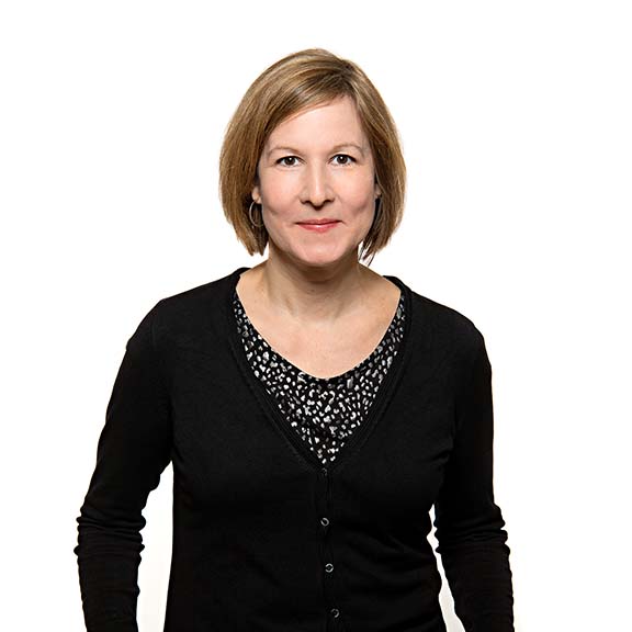 Katrin Minarek, Eduversum GmbH Verlag und Bildungsagentur